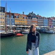 Profesora de repaso para alumnos de primaria y secundaria